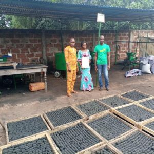 Reconversion socioprofessionnelle des charbonniers traditionnels à la fabrication du charbon écologique au Bénin